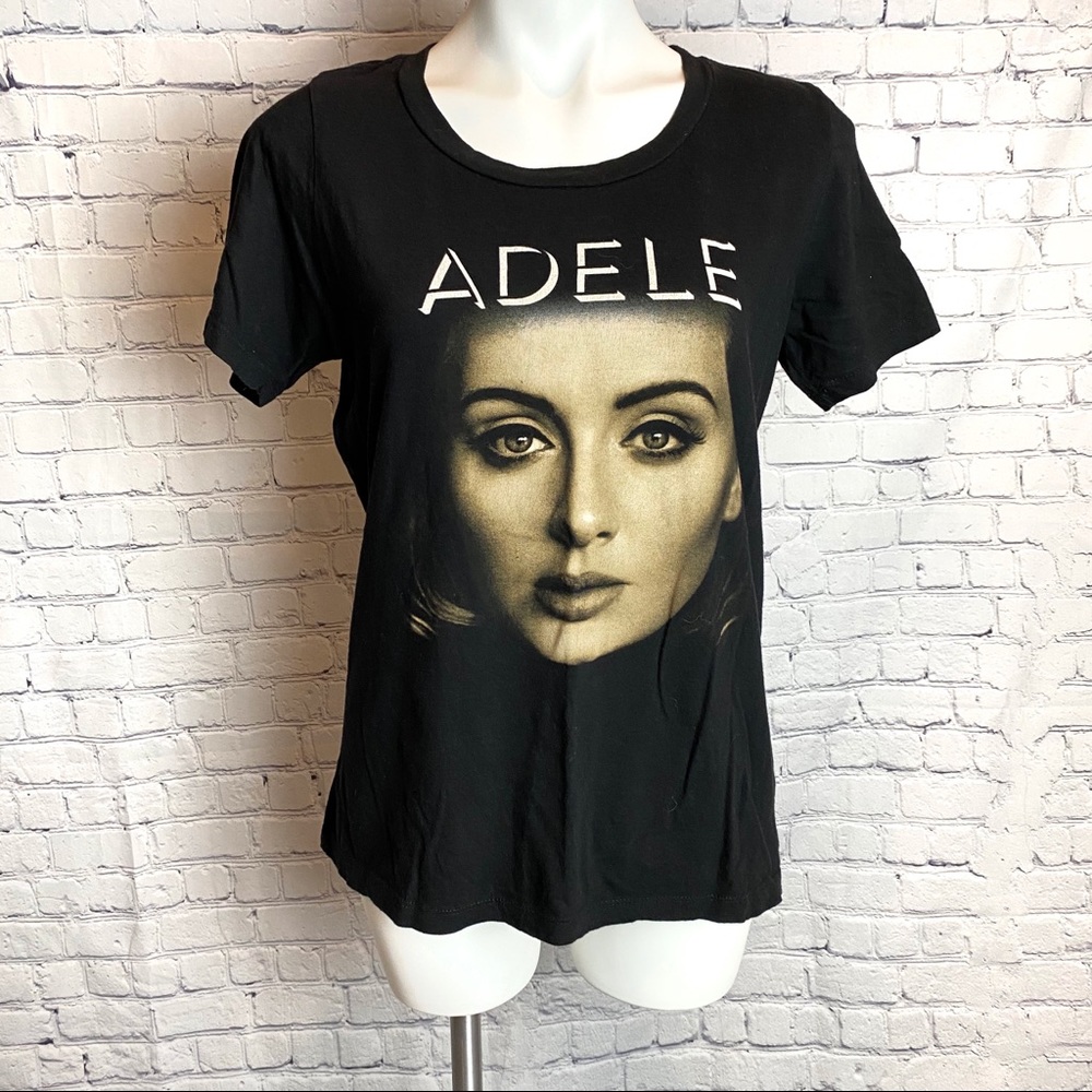 Adele Short Sleeve 2016 Tour Graphic T-Shirt